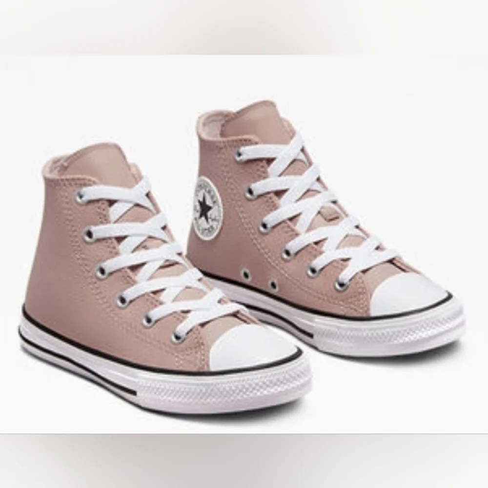 Converse Chuck Taylor All Star Counter Climate Leather GS Size 4 NWOT